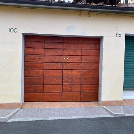 8+8 Appartamento Con Garage Livourne Extérieur photo