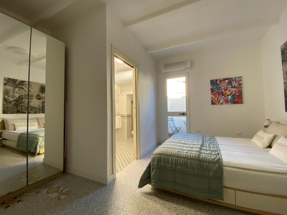 8+8 Appartamento Con Garage Livourne Extérieur photo